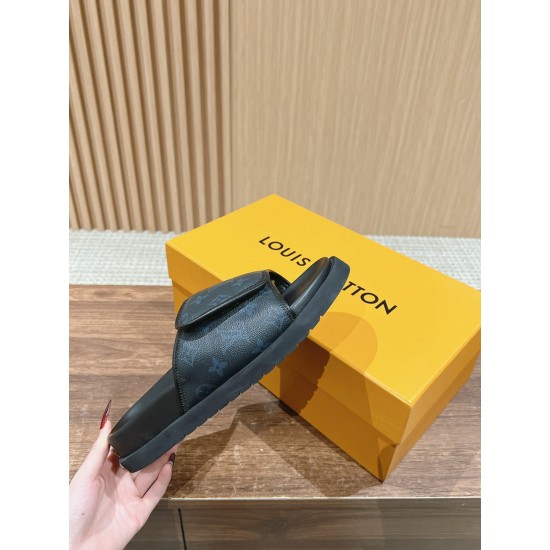 LV SLIPPERS