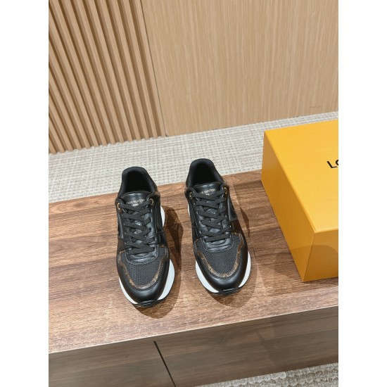 LV SNEAKERS