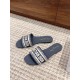 slippers slippers
