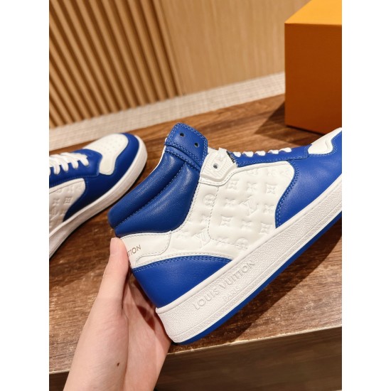 LV SNEAKERS
