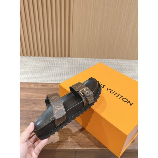 LV SLIPPERS