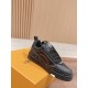 LV SNEAKERS