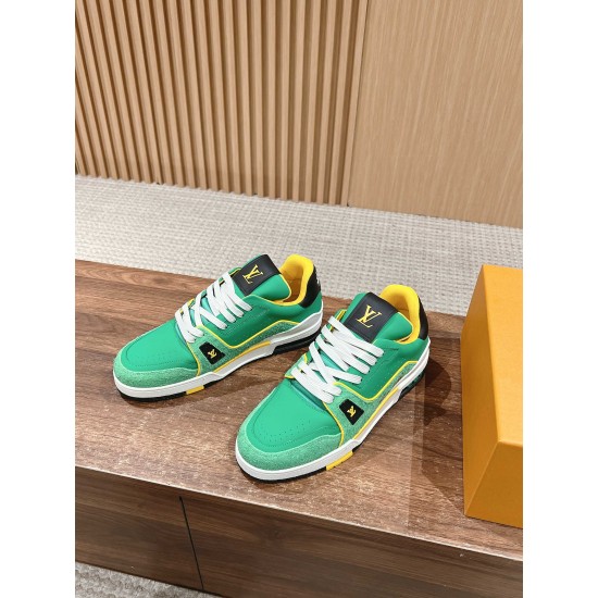LV SNEAKERS