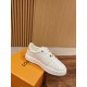 LV SNEAKERS