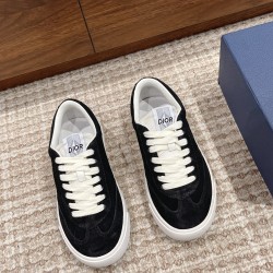 B101 Sneakers