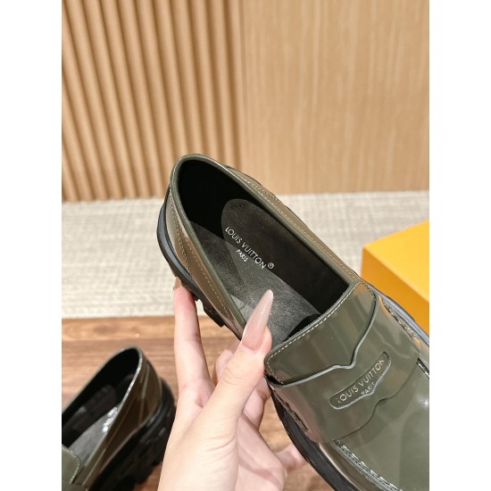 LV Sneakers
