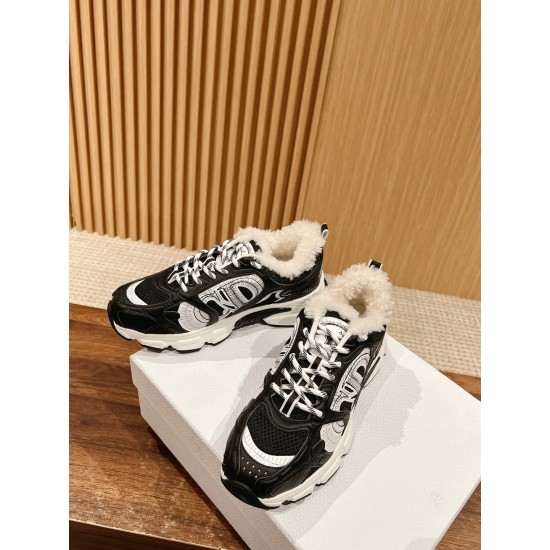 dior chrono sneakers