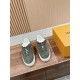 LV SNEAKERS