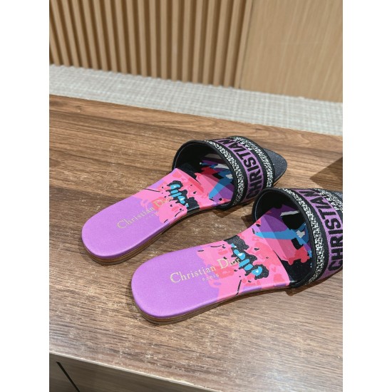 slippers 