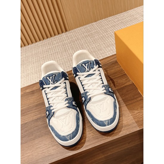 LV SNEAKERS