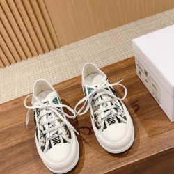 Embroidered Canvas Shoes