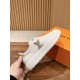 LV SNEAKERS