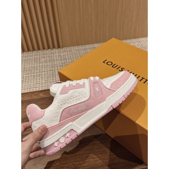 LV SNEAKERS