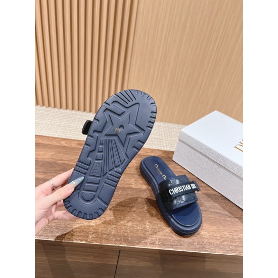 slippers slippers