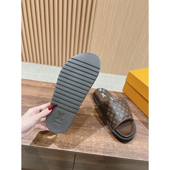 LV SLIPPERS