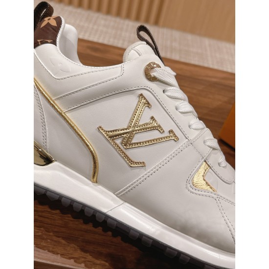 LV SNEAKERS