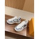 LV SNEAKERS