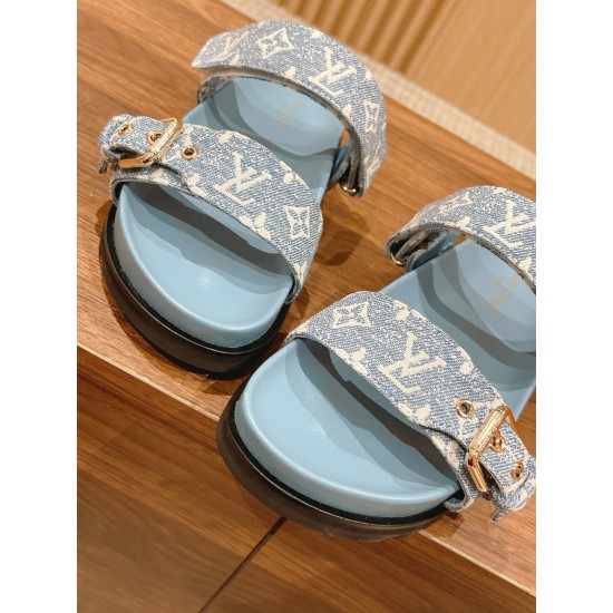 LV SLIPPERS