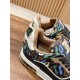 LV SNEAKERS