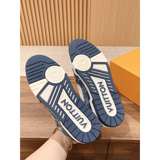 LV SNEAKERS