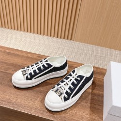 Embroidered Canvas Shoes