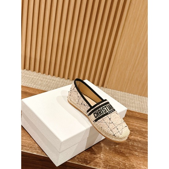 slippers slippers