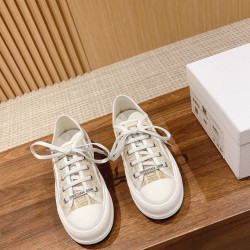 Embroidered Canvas Shoes