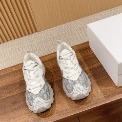 vibe sneakers