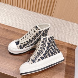 Embroidered Canvas Shoes