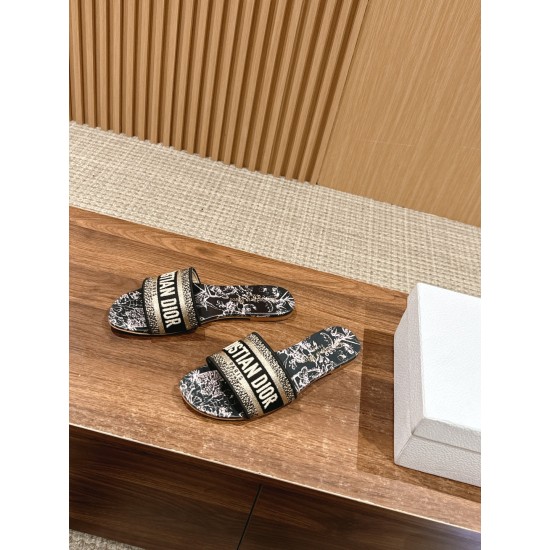 slippers slippers