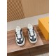 LV SNEAKERS