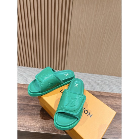 LV SLIPPERS