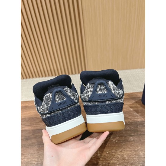 sneakers sneakers