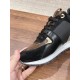 LV SNEAKERS