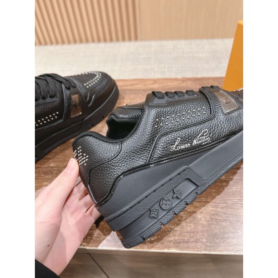 LV SNEAKERS LV SNEAKERS