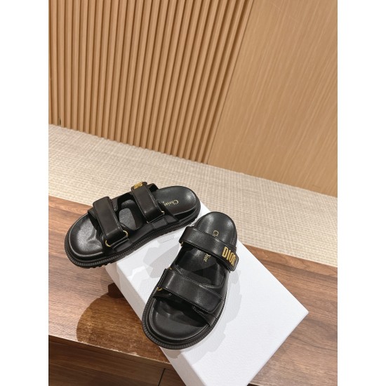 slippers slippers