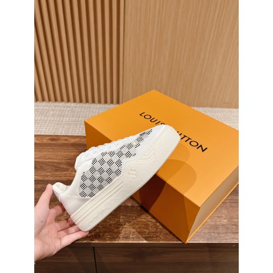 LV SNEAKERS
