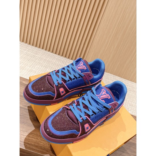 LV SNEAKERS