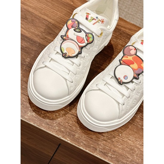 LV SNEAKERS