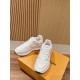 LV SNEAKERS