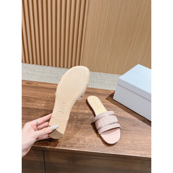 slippers slippers