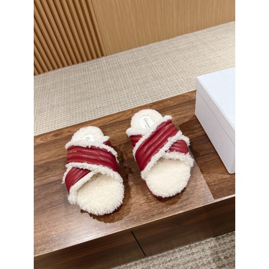 slippers 