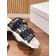 slippers slippers
