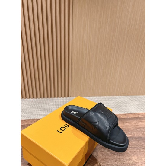 LV SLIPPERS