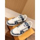 LV SNEAKERS
