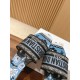 slippers slippers