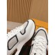 LV SNEAKERS