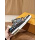 LV SNEAKERS