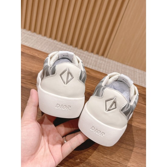 B101 Sneakers