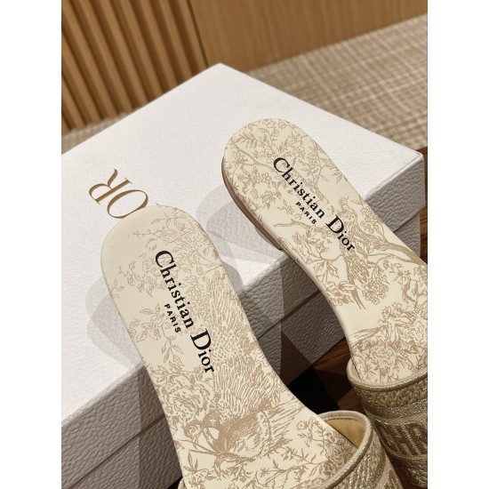 slippers slippers